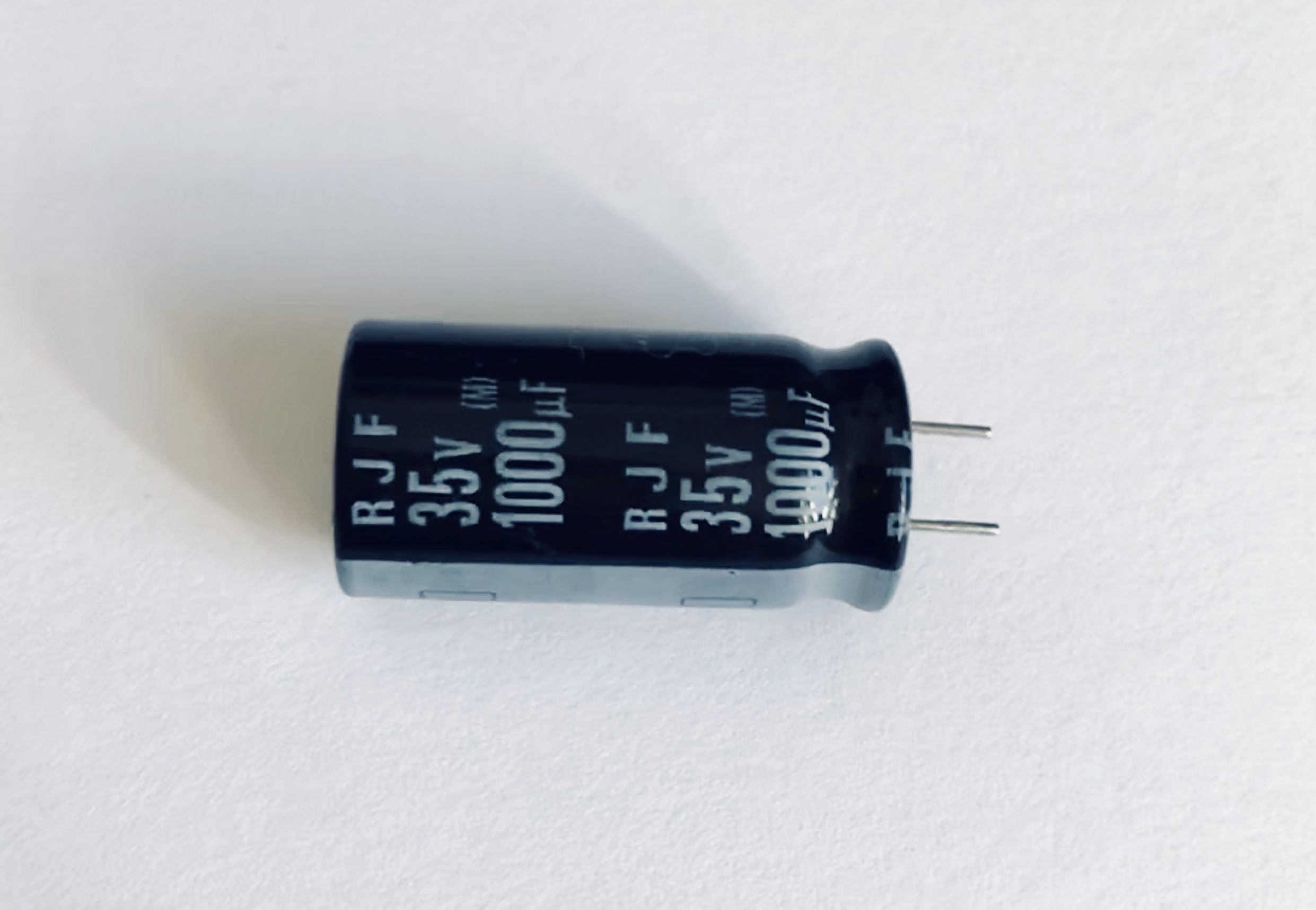 Elko FC 1000uF 35V 105&deg;C Low impedance Kondensator Capacitor